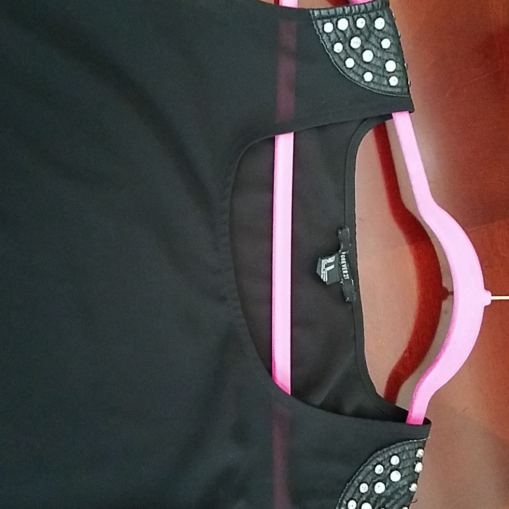 Chiffon Sheer Black Detailed sleeve top